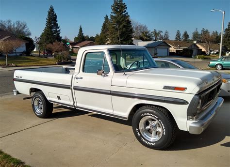 Ford F100 Image Gallery