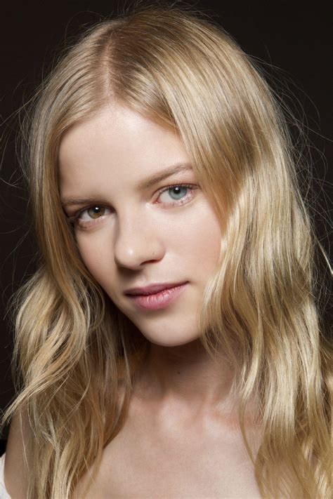 Faqs on white blonde hairstyles. 21 Chic, Classic Natural Blonde Hair Shades