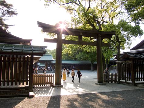 Meiji Shrine The Most Popular Shrine In Tokyo Yabai The Modern