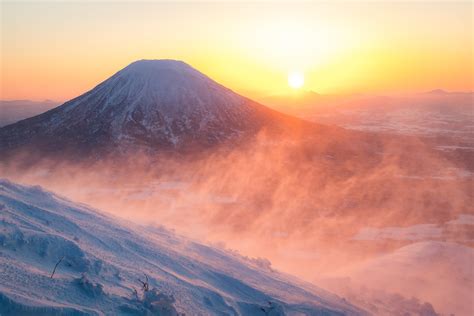 Expose Nature Sunrise Over Mount Yotei Niseko Japan Oc 3000x2000