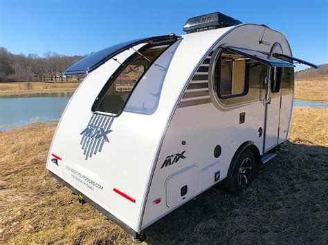 8 Best Small Campers Under 2000 Lbs With Bathrooms Small Campers