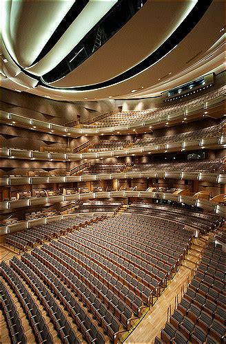 Four Seasons Centre For The Performing Arts The Canadian Encyclopedia