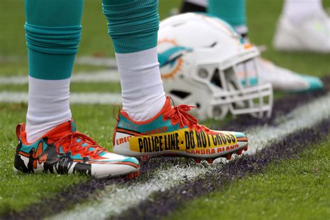 Hundreds Of Nfl Players Are Wearing Colorful Cleats To Support