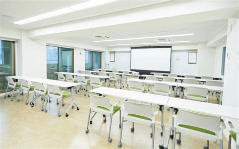 Công tác ngoại giao, biên giới lãnh thổ quốc gia, cộng đồng người việt nam ở nước ngoài, ký kết và thực hiện điều ước quốc tế, quản lý cơ quan đại diện việt nam ở nước ngoài. Cơ sở vật chất | Pháp nhân giáo dục HỌC VIỆN TỔNG HỢP COMPUTER