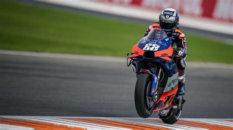 Mahindra's miguel oliveira secures 7th spot in australian gp. Local hope Miguel Oliveira takes pole for season-ending ...
