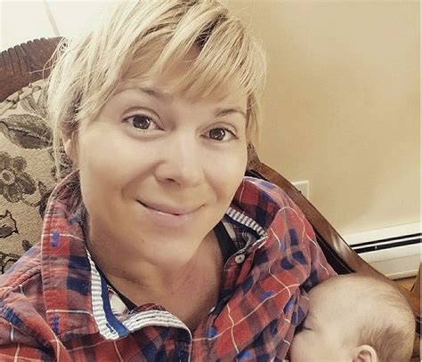 Aunt Stirs Up Controversy After Posting Photo Of Herself Breastfeeding