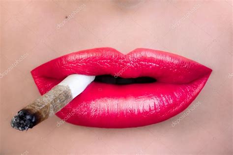 Smoke Lip Photography