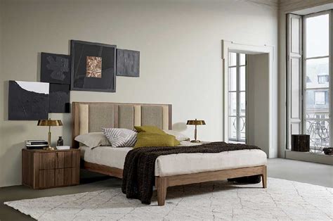 La camera da letto è l'ambiente più intimo e personale della casa. Domino | Camere da letto moderne | Mobili Sparaco