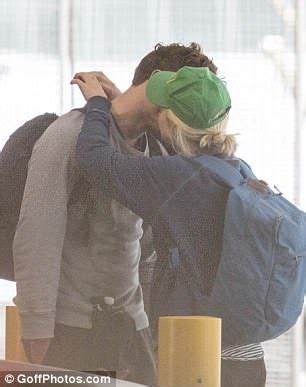 James Norton And Imogen Poots Pack On The Pda As They Share Sweet Kiss James Norton Imogen