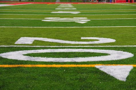Nfl Players Promote Change To Artificial Turf Fields