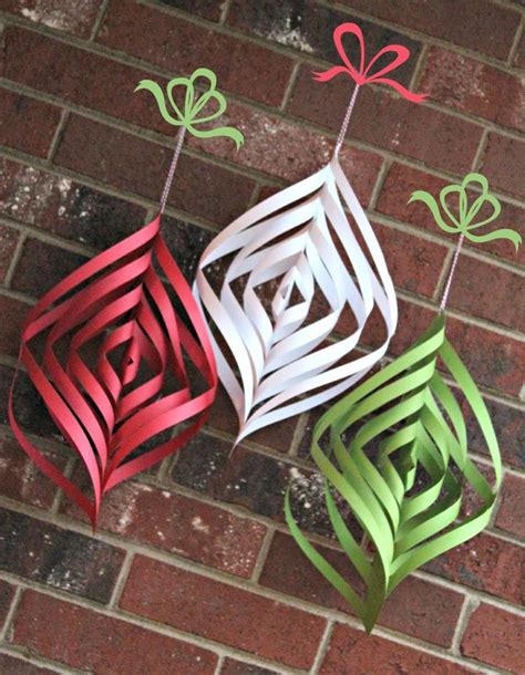 40 Diy Christmas Decorations You Can Easily Pull Off Paper Christmas