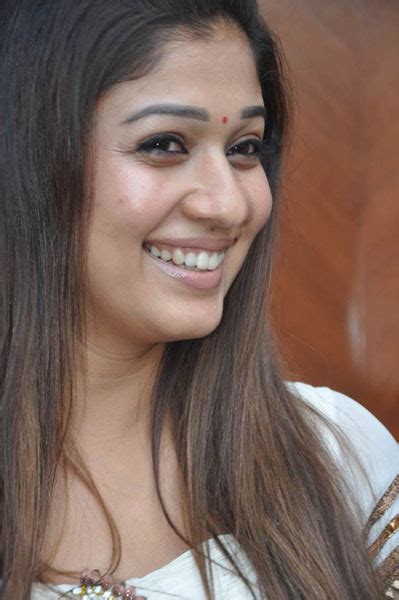 Nayanthara Hot Face Zoom Photos Indian Filmy Actress