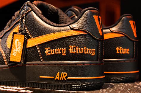 We would like to show you a description here but the site won't allow us. 2017 Nike Collaborations Including Riccardo Tisci and ...