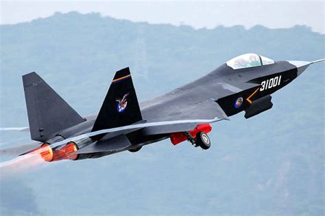 China Tests New Jet Fighter Fc 31 Gyrfalcon Prototype