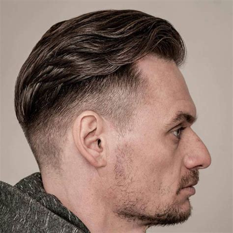 There are plenty of celebrity men who are starting to go bald or who have chosen to sport a hairless look. 35 Best Haircuts and Hairstyles For Balding Men (2019 ...
