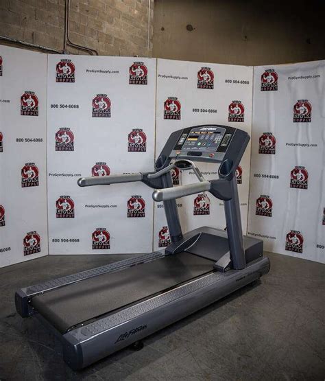 Life Fitness 95ti Commercial Treadmill Pro Gym