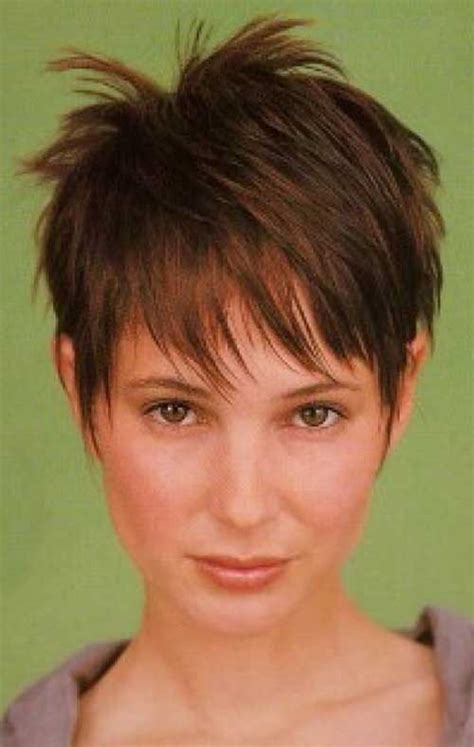 As far as hairstyle trends go, pixie cuts should definitely be top of mind. Pixie Haircuts for Fine Hair | Short Hairstyles 2018 ...
