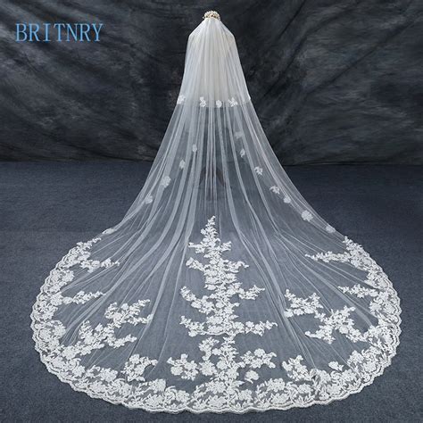 Britnry New Arrivals Wedding Veil With Comb Lace Edge Ivory Bridal Veil