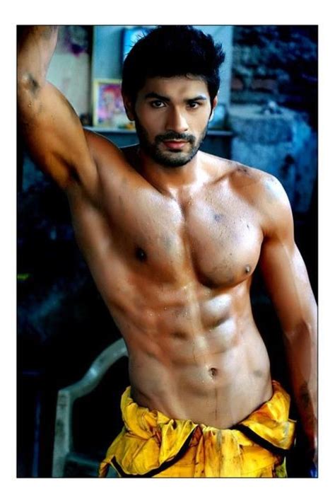 Hot Indian Men 2015 หนมอนเดยรปหลอมาพรอมกบซกแพคคมชดๆๆๆ Care