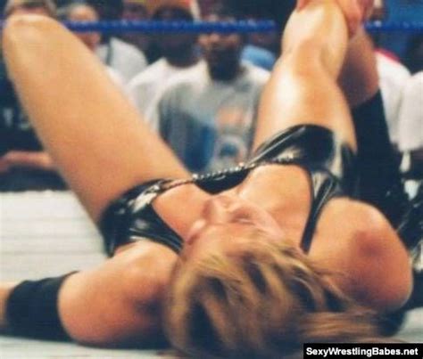 Stephanie McMahon Levesque Nude Pics Page 1