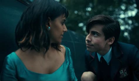 Change color of watched episodes. The Umbrella Academy Season 2 Episode 4 Review: The ...
