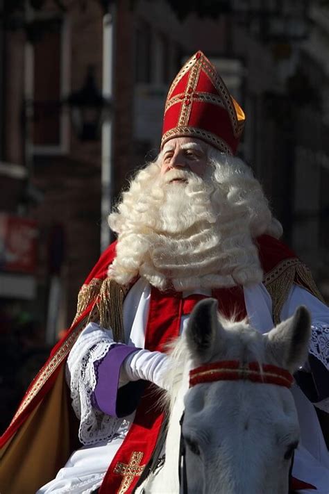 50 Facts About The History Of Santa Claus Around The World With Images