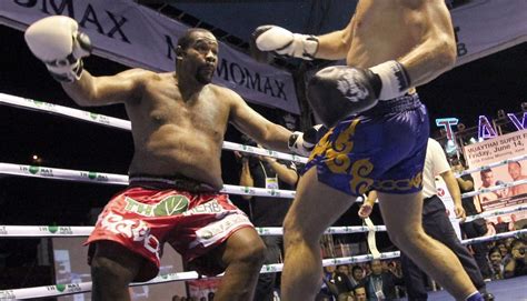 Riddick Bowes Big Flop In Thai Kickboxing