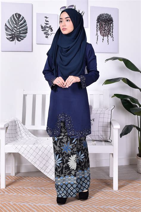 Buy baju kurung for women online | zalora malaysia & brunei. 35+ Terbaik Untuk Baju Kurung Batik Moden - JM | Jewelry ...