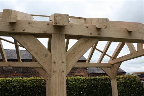 Oak Framed King Post Truss Prices Uk Low Cost Roof Trusses For Self