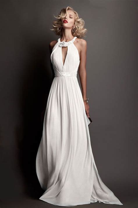 La nostra collezione di abiti da sposa è ricca e variegata, attinge da ogni linea per soddisfare ogni desiderio e dare forma al tuo sogno! Abiti da sposa Roberto Cavalli 2015: Abiti dal tocco estroso, originale ed innovativo ...