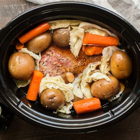Slow Cooker Guinness Corned Beef And Cabbage The Magical Slow Cooker