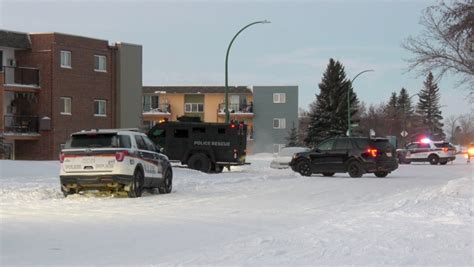 Police Tactical Unit Responds To Weapons Investigation At Saskatoon Apartment Building Ctv News