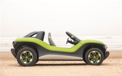 Volkswagen Id Buggy Concept On A Pris Le Volant Dun Dune Buggy