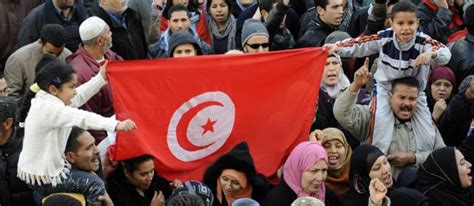 World Travel Manifestations Du 14 Janvier Les Tunisiens Entre