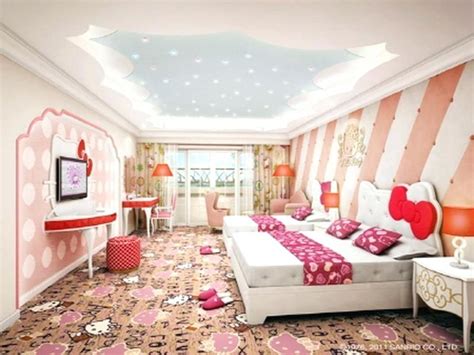 Hello kitty is a global phenomenon and for a hello kitty fan, a themed bedroom would be an exciting possibility. Cute Hello Kitty Home Decor 67 For Small Home Remodel ...