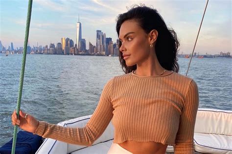 Australian Model Reveals The Secret To Approaching A Woman In New York