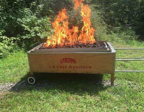 Maybe you would like to learn more about one of these? Caja China Roasting Box 70 lbs | Roasting, La caja china, Pig roaster