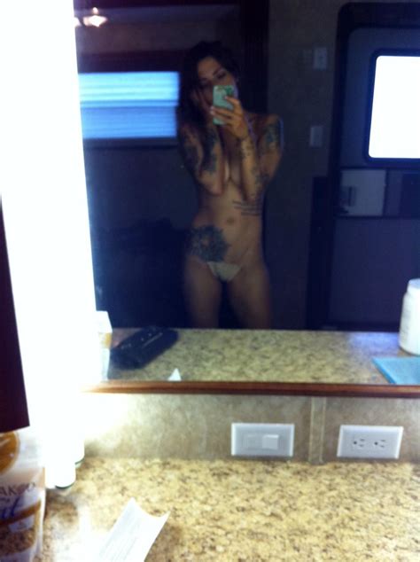 Sarah Shahi Nude Topless Leaked Pics Scandal Planet