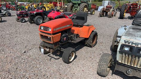 Sold Ariens Gt17 Other Equipment Turf Tractor Zoom