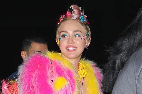 lucky miley cyrus the fashion police is a no show at her 22nd birthday bash 9celebrity