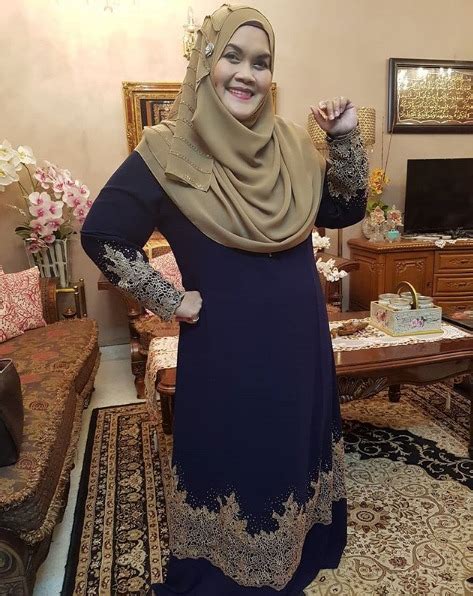Wan haszrina binti wan hassan. "Bila Popular Semua Nak Tunjuk, Kereta Besar.. Rumah Besar ...