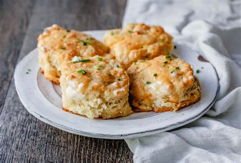 Cheddar Garlic Biscuit Recipe From Scratch
