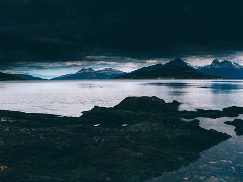 Wallpaper Sea Mountains Dusk Thick Clouds 5120x2880 Uhd 5k Picture