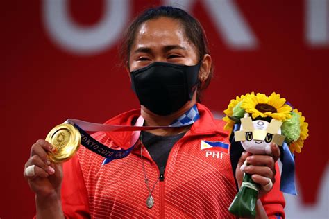 HISTORY MADE Hidilyn Diaz Delivers Ph S First Ever Olympic Gold Medal Sagisag