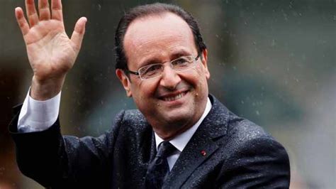 Hollande Signs Gay Marriage Into Law