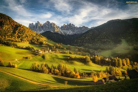 Tapety Zdjęcia Dolina Val Di Funes Góry Dolomity Włochy Jesień