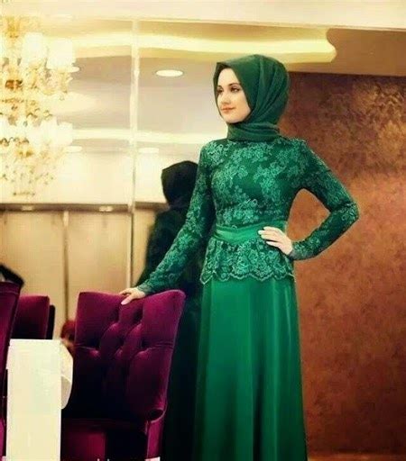 Baju vektor termasuk kaos dengan desain grafis kian digemari khususnya oleh kaum pria. Desain Kebaya Modern yang Simpel dan Elegan ...