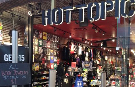 why people shop at hot topic complex