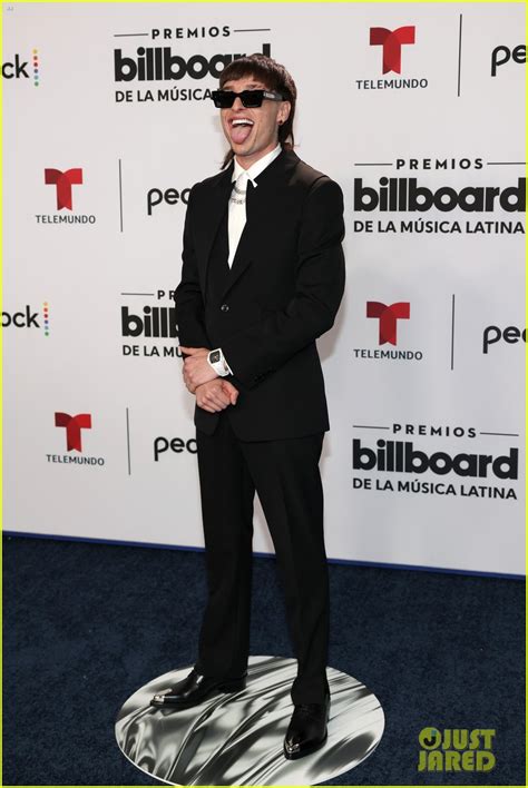 Photo Bad Bunny Karol G Win Big At Billboard Latin Music Awards 2023