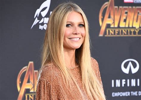 Photo Gwyneth Paltrow Celebrates 48th Birthday In Nothing But Her